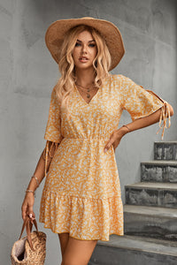 Ditsy Floral V-Neck Half Sleeve Dress